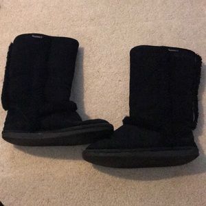 Black Bear Paw Boots